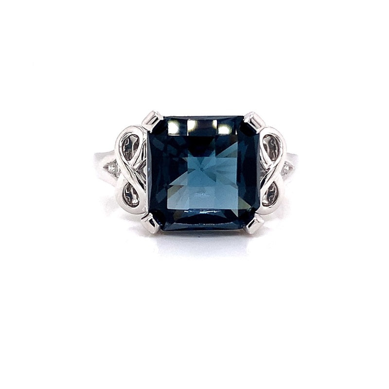 Parrys Jewellers 9ct White Gold 4.85ct London Blue Topaz Diamond Set R